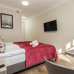 Zamorski By The Sea Bed & Breakfast