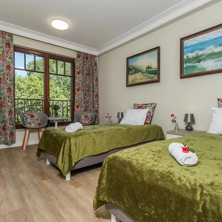 Zamorski By The Sea Bed and Breakfast *