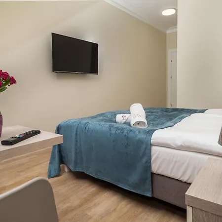 Zamorski By The Sea Bed & Breakfast 3*